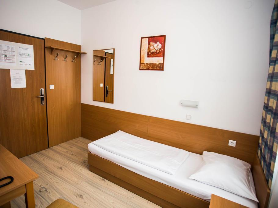 Hotel Geblergasse Vienna Exterior photo
