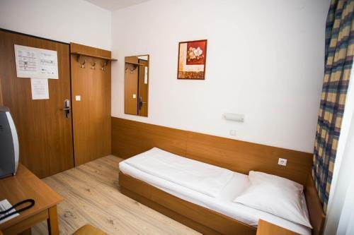 Hotel Geblergasse Vienna Exterior photo